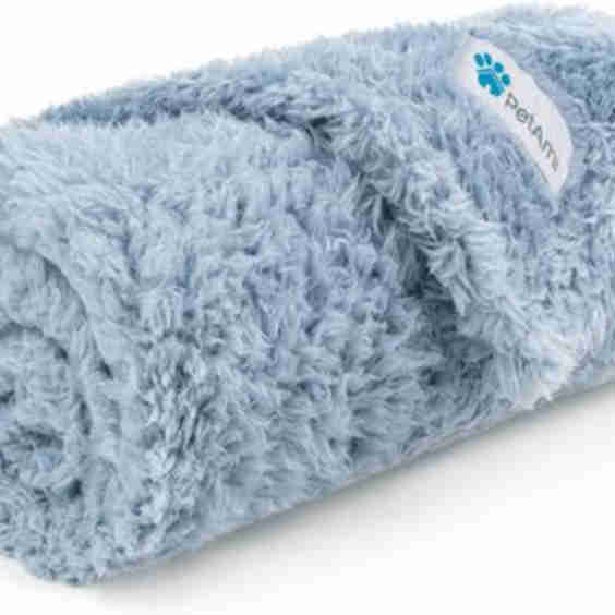 Fluffy Fleece Cat & Dog Throw Blanket