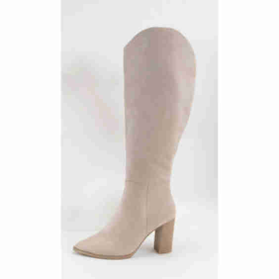 Wo's Knee High Suede Boot