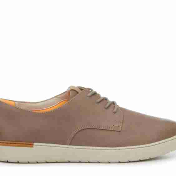 Dash Sneaker