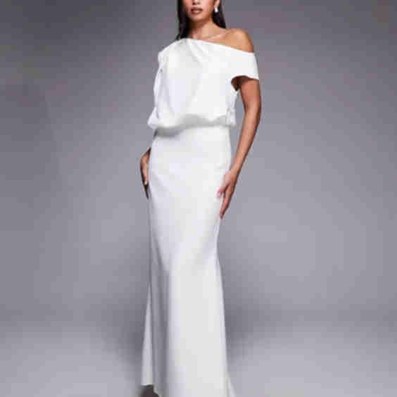 Huda Long Off-The-Shoulder Wedding Dress
