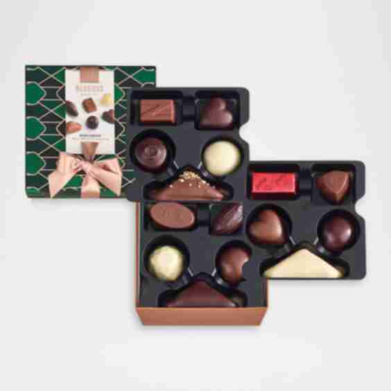 Holiday 2025 Medium 15-Piece Chocolate Gift Box