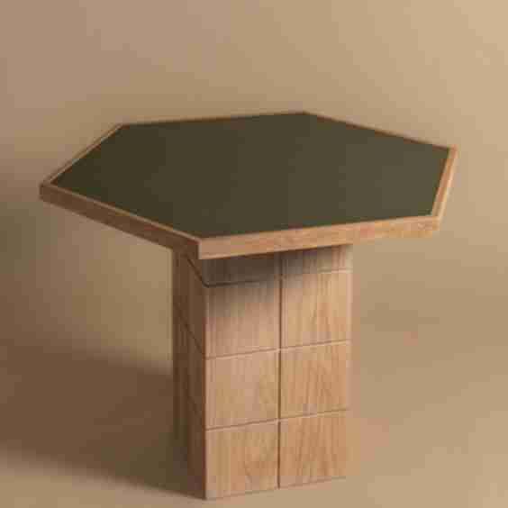 Large Favo Table