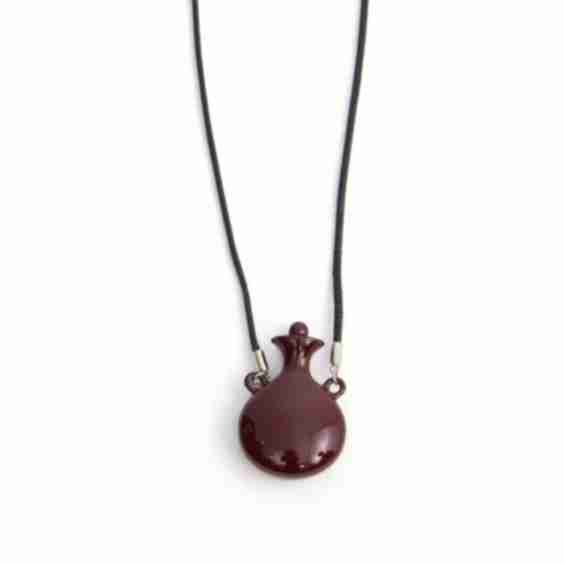 Flask-shaped Pendant Necklace