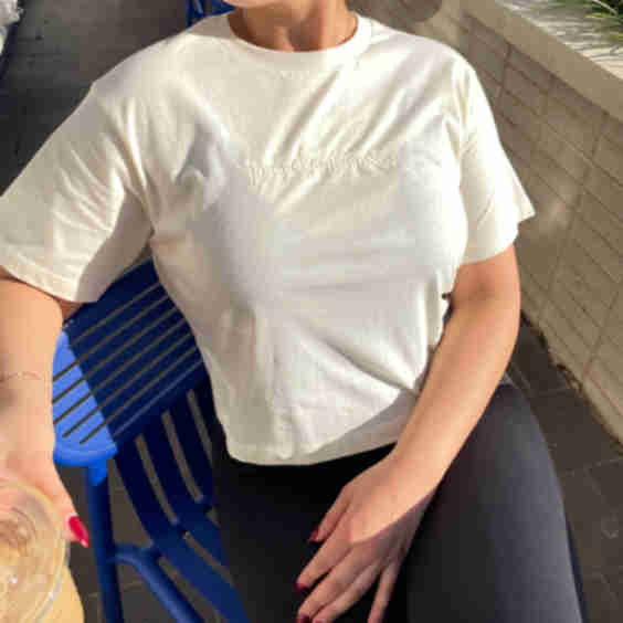 'Poderosa' Embroidered Boxy Crop Top