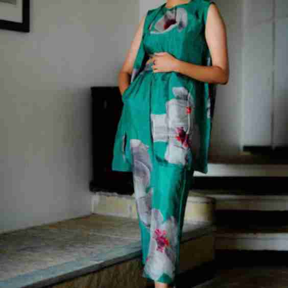 Dora Silk White Poppies Co-Ord Set