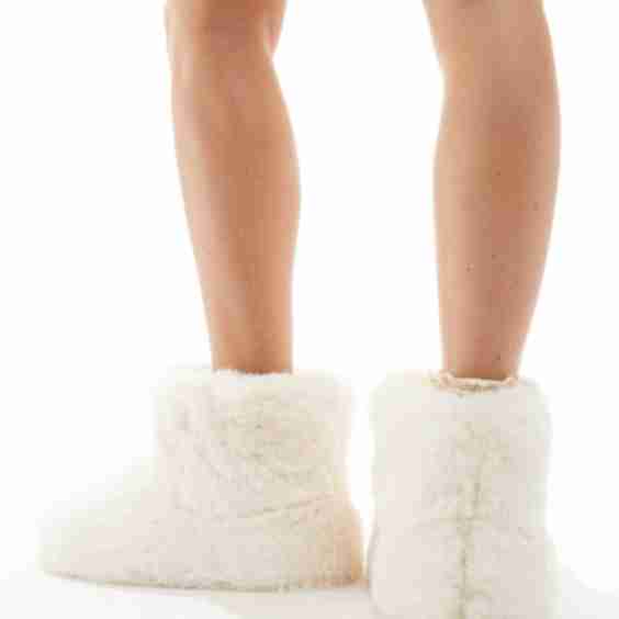 Loungeable Warm Mul-Style Slippers