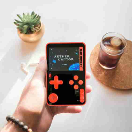 Mad Monkey - Retro Slim Console 