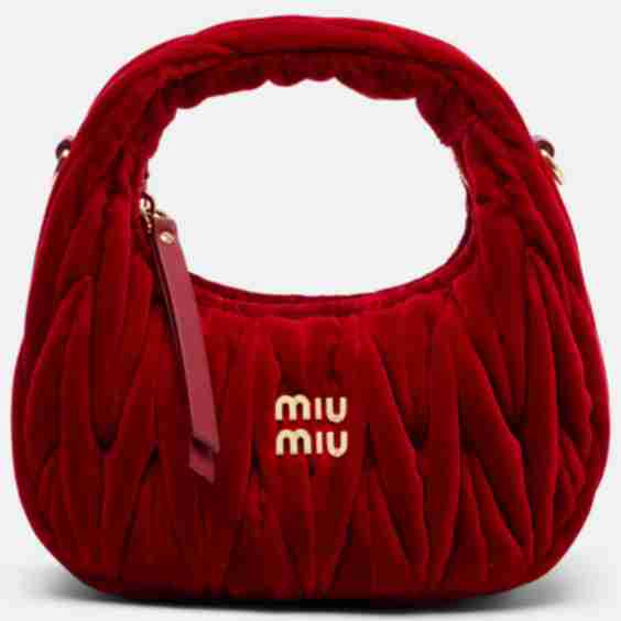Wander Quilted Velvet Shoulder Bag