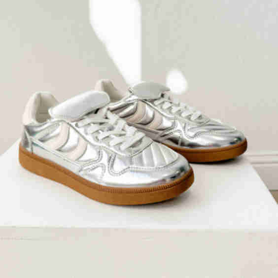 Milan Metallic Sneaker