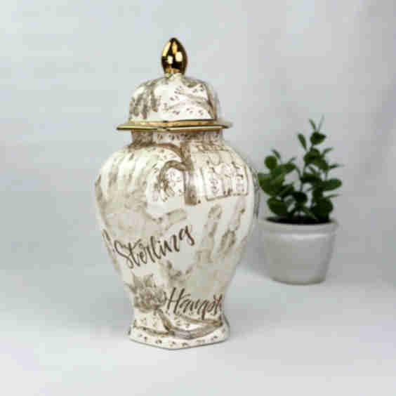 Classic Chinoiserie Keehln Ginger Jar