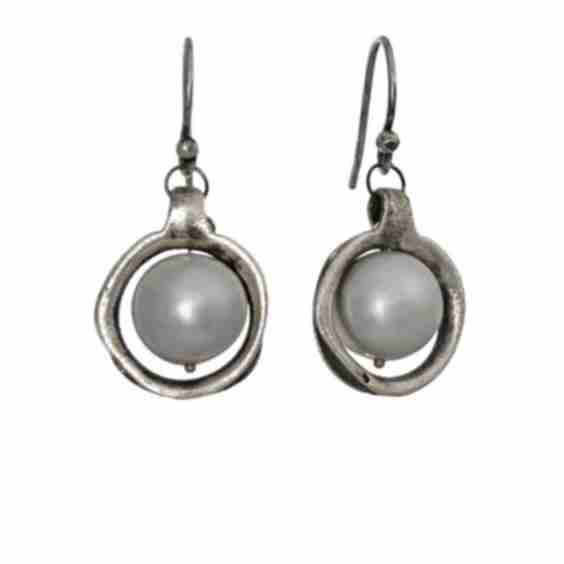 Silver Pearl Earrings