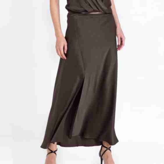 Go Slit The Difference Skirt