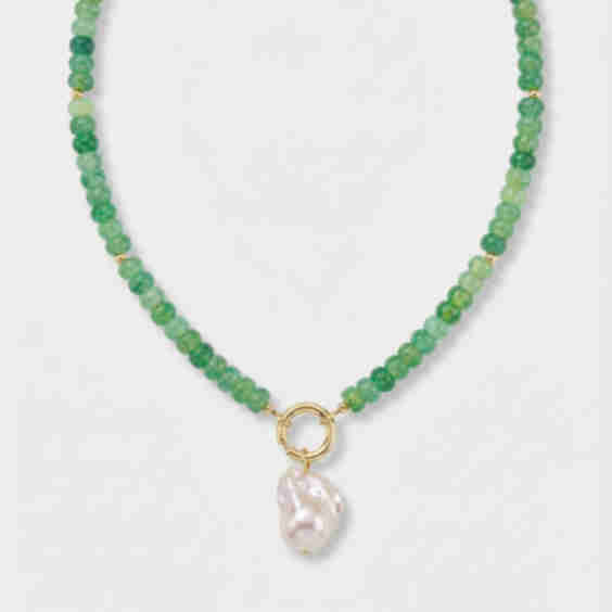 Green Goddess Pearl Necklace