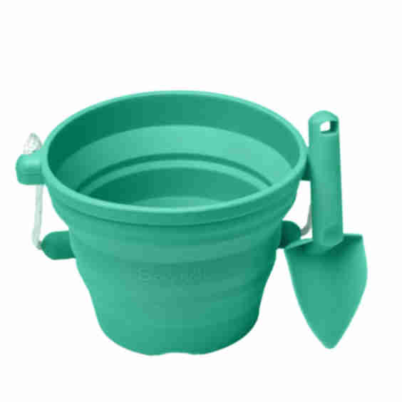 Scrunch Baby Bucket and Trowel Set