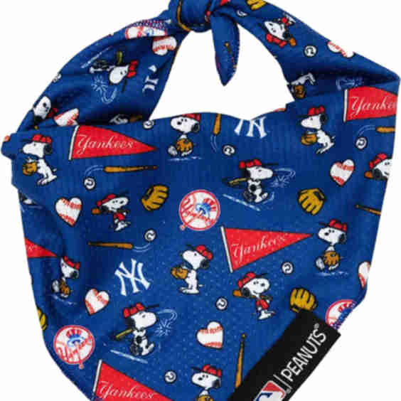 Mlb X Peanuts Dog Bandana Small: 13-in neck