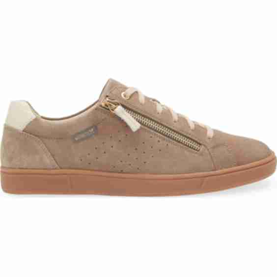 Nikita Low Top Sneaker