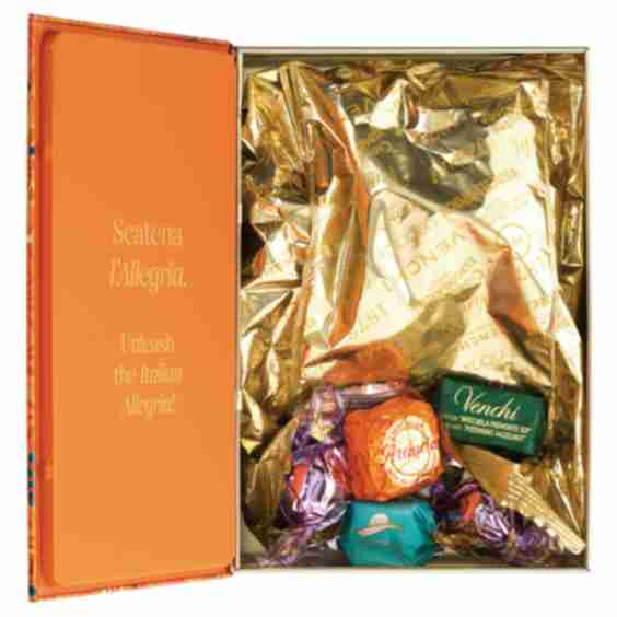 Maxi Murrine Book With Assorted Chocolates