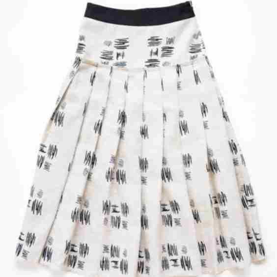 Pleated Skirt in Linen