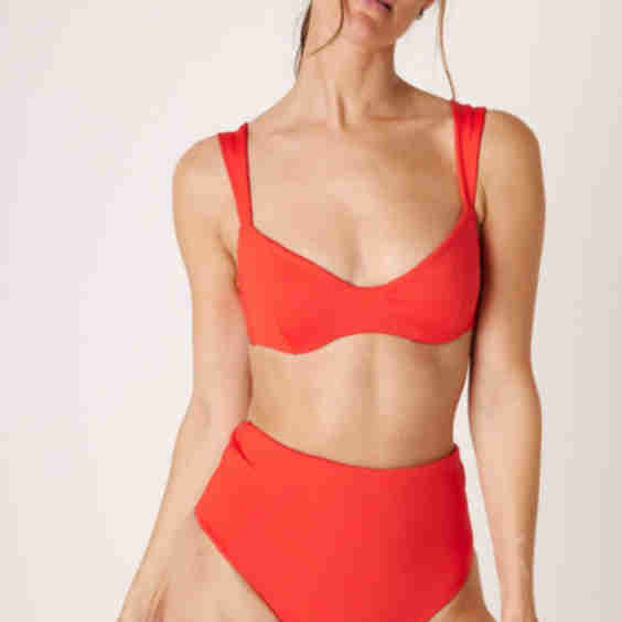 The Sweetheart Underwire Top