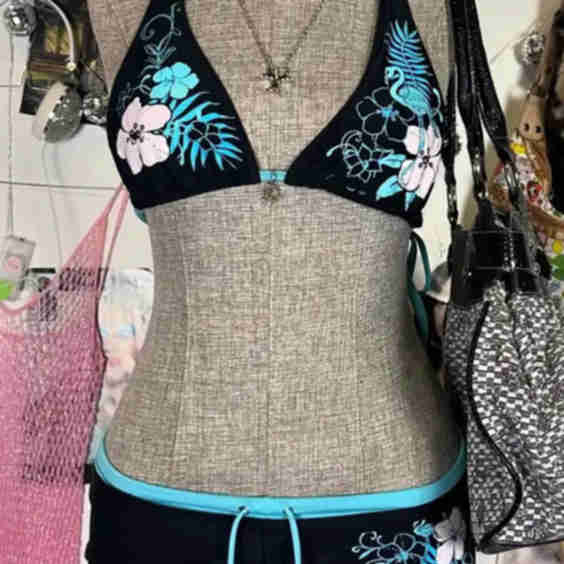 Hibiscus Bikini