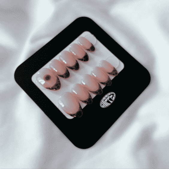 TLDR NFC Nails
