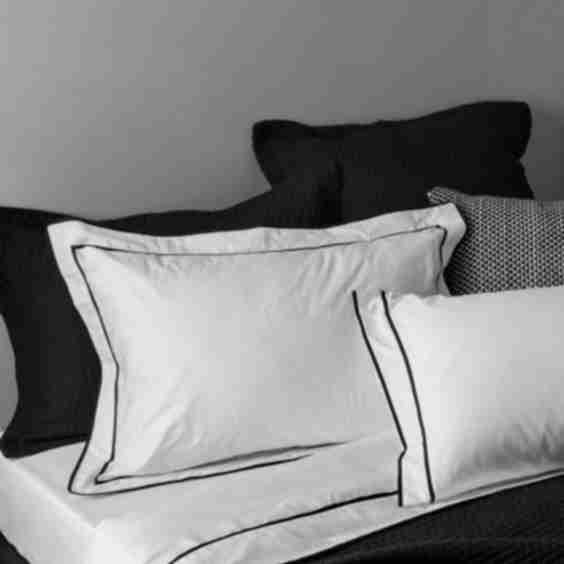 'Giselle' 400 Thread Count Egyptian Cotton Black & White Sheet Set in 3 Sizes