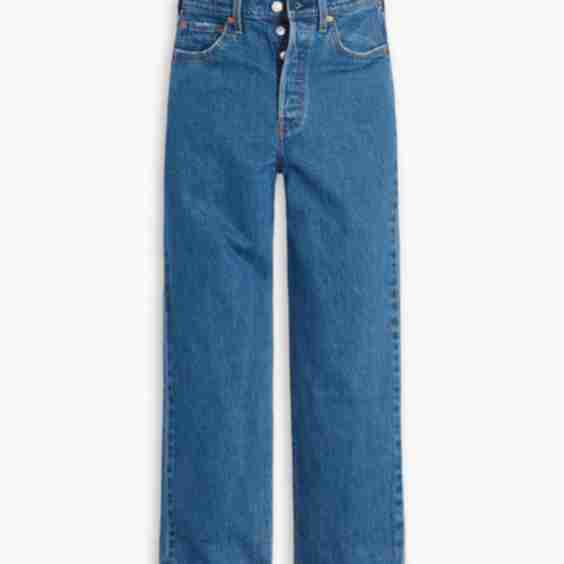 Ribcage Straight Ankle Jeans
