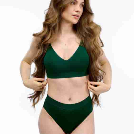 Every-day V-Plunge Bralette Cleo