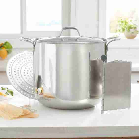 Classic 40 Qt. Stockpot and Divider Set