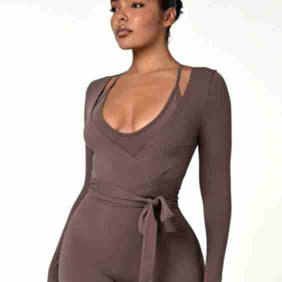 Forma Wrap Top