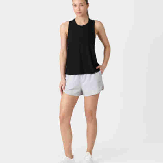 Leni Short 
