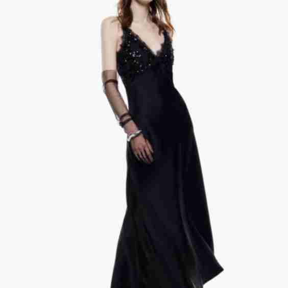 Long dress with shoulder straps and embroidered bodice