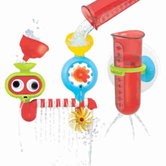 Spin 'N' Sprinkle Water Lab Bath Toy
