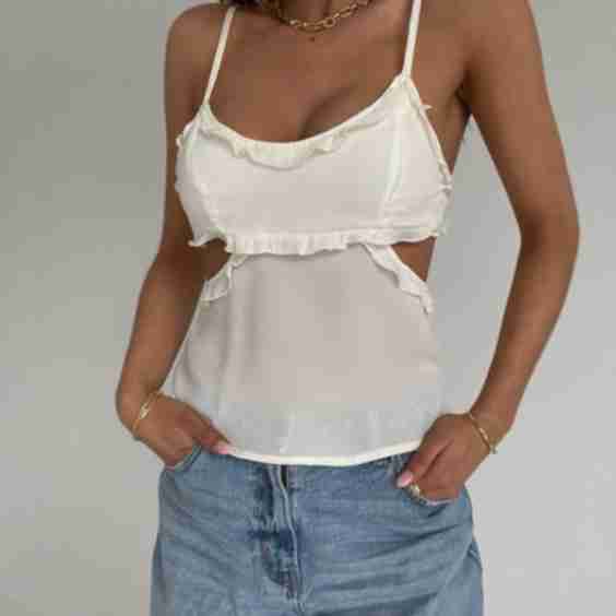 Ang Cut Out Top