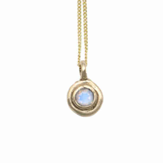 Moonstone Tray in 14k Gold Pendant