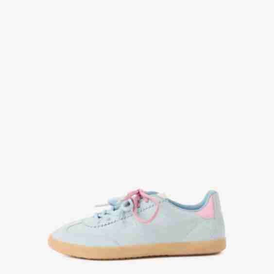 Low-Top Sneakers