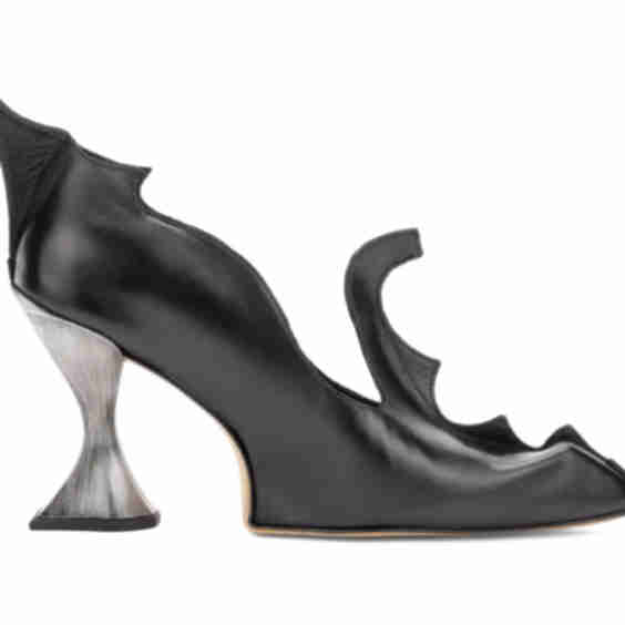 Le Dragon Spiky Leather Pumps