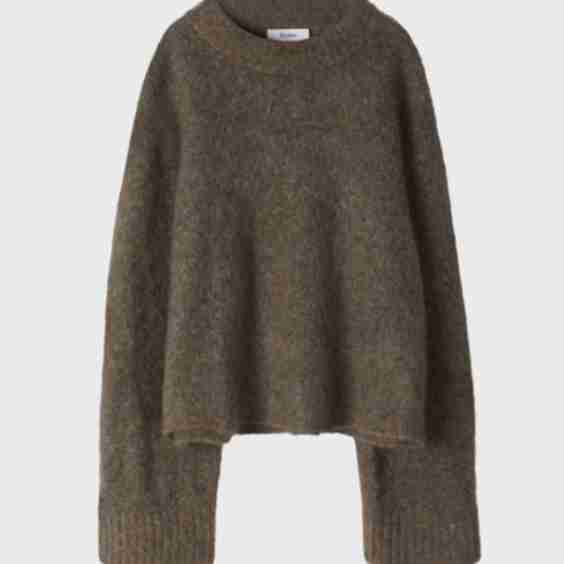 Niclas Short Sweater 