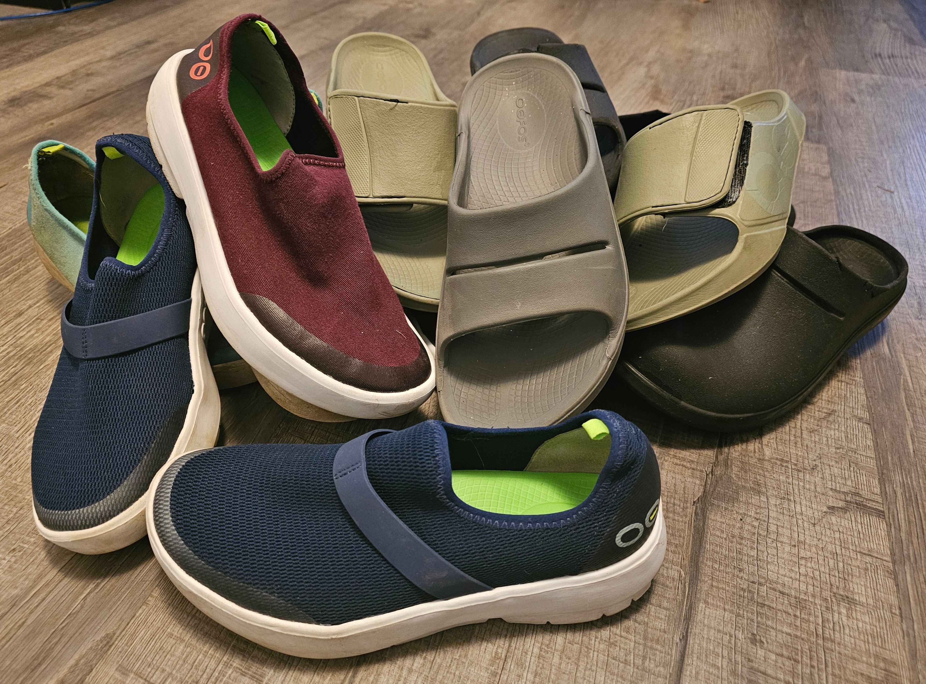 Buy Oofos OOyea Slide Sandal | Thingtesting